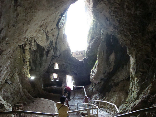 Predjama Castle